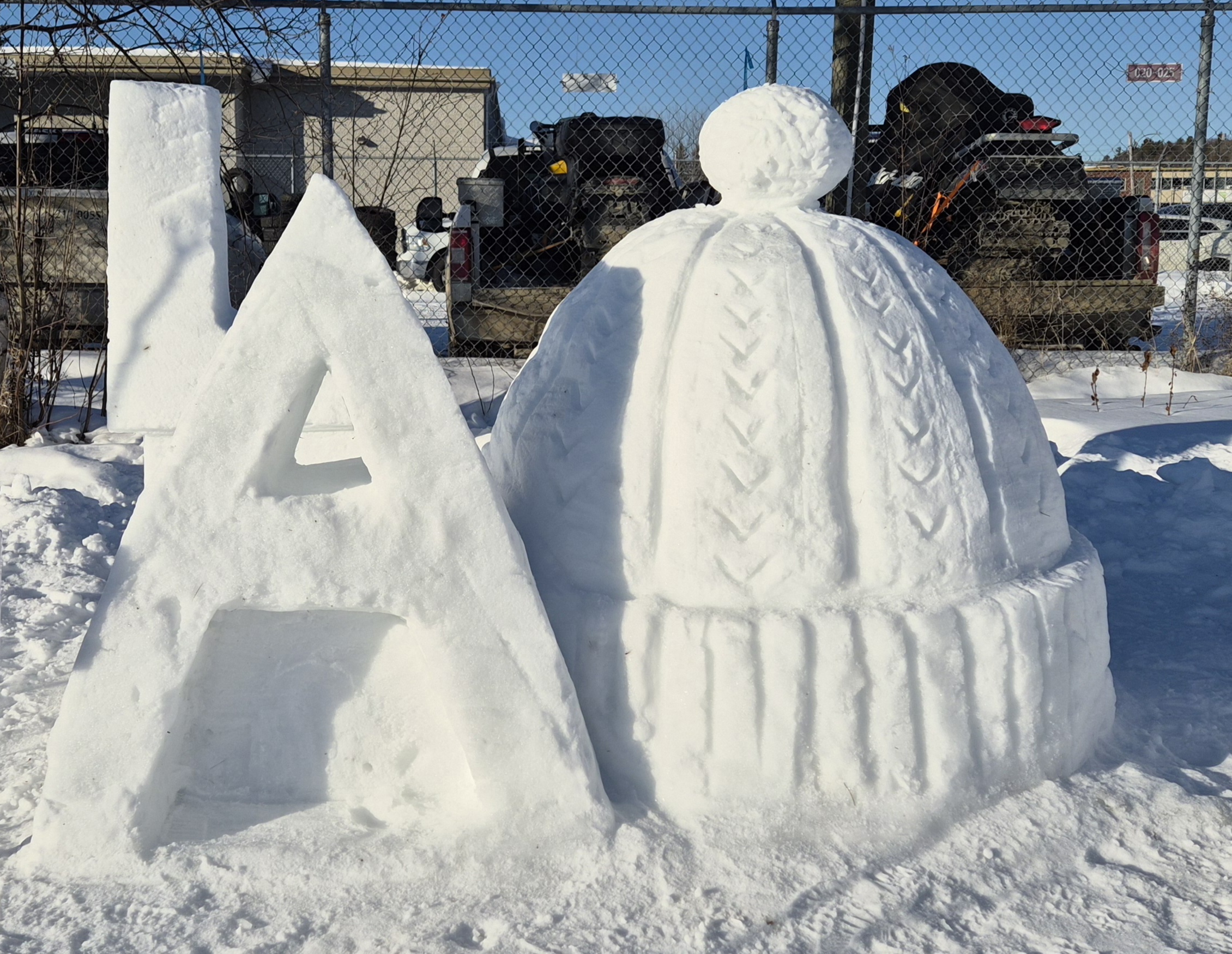 lachepaslapatate sculpture la tuque neige 2