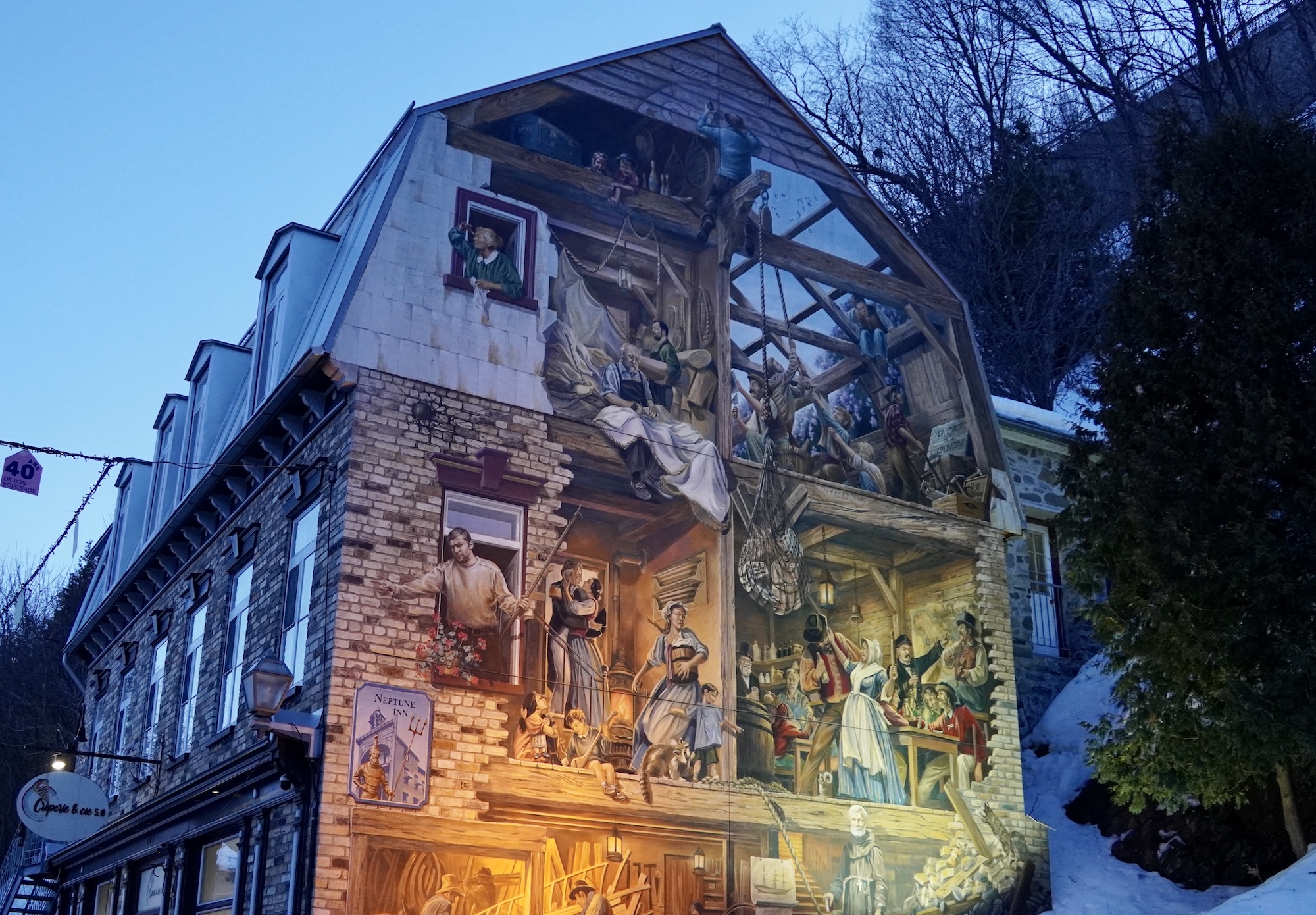 lachepaslapatate fresque petit champlain quebec