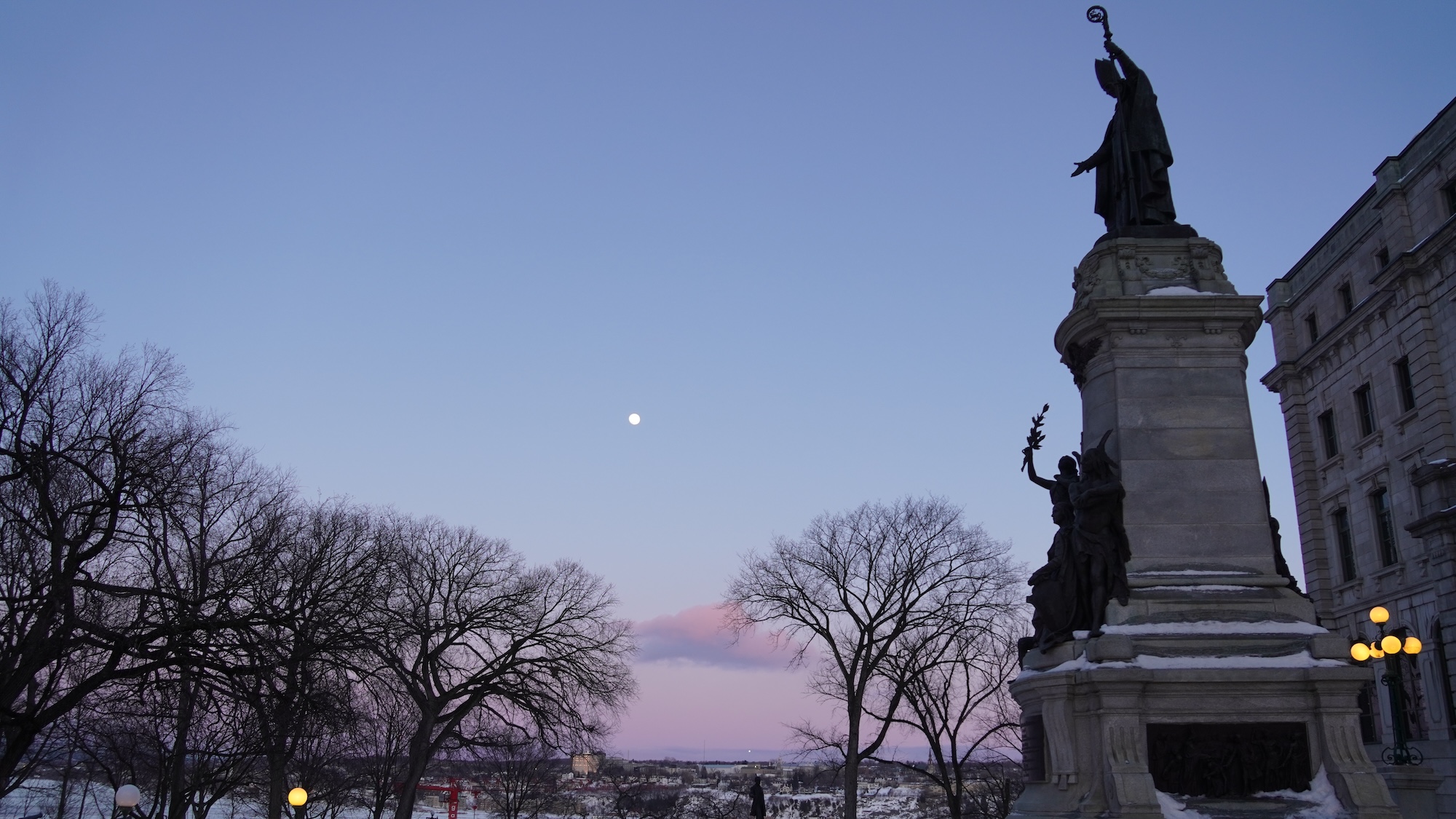 lachepaslapatate place armes quebec 2
