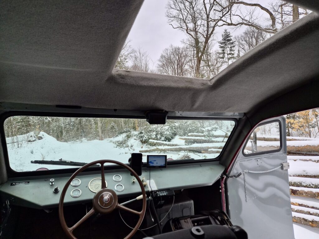 lachepaslapatate dans auto neige